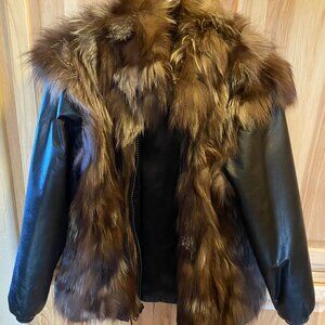 Vintage late 70's  genuine silver fox fur & leather bomber jacket. Gorgeous Sz M